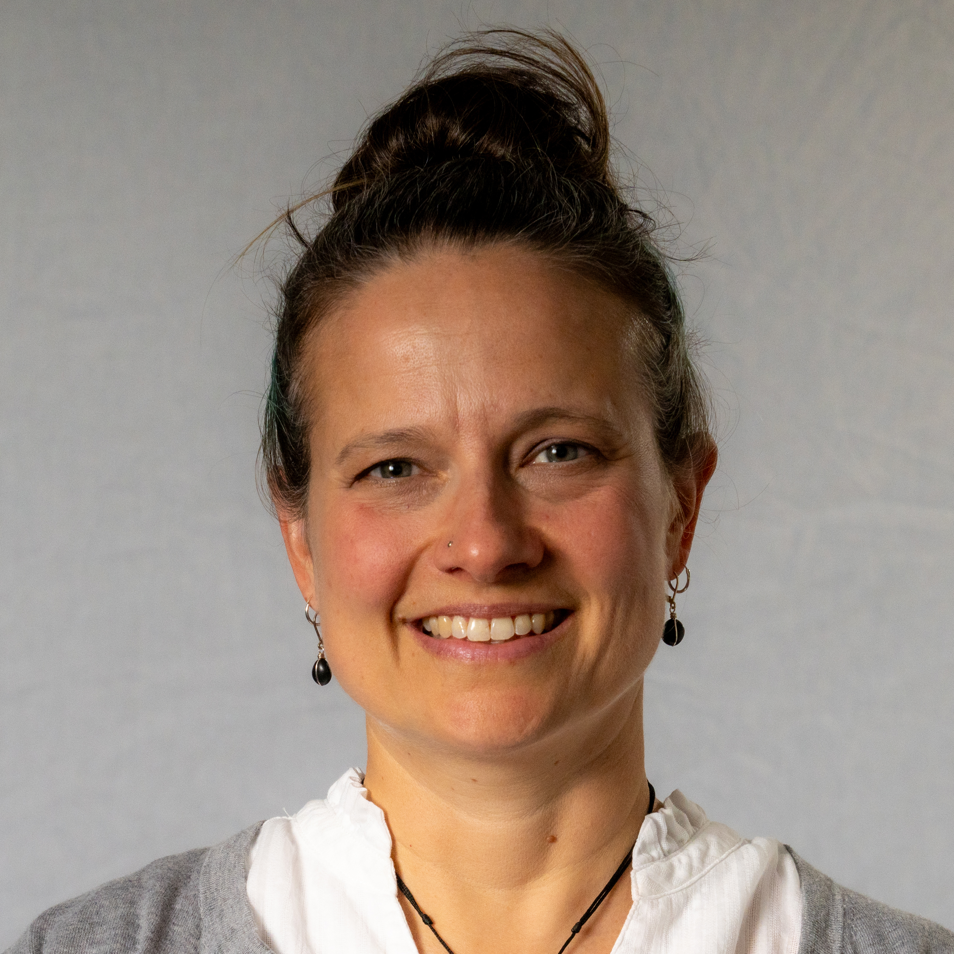photo of Dr. Roxanne Hughes
